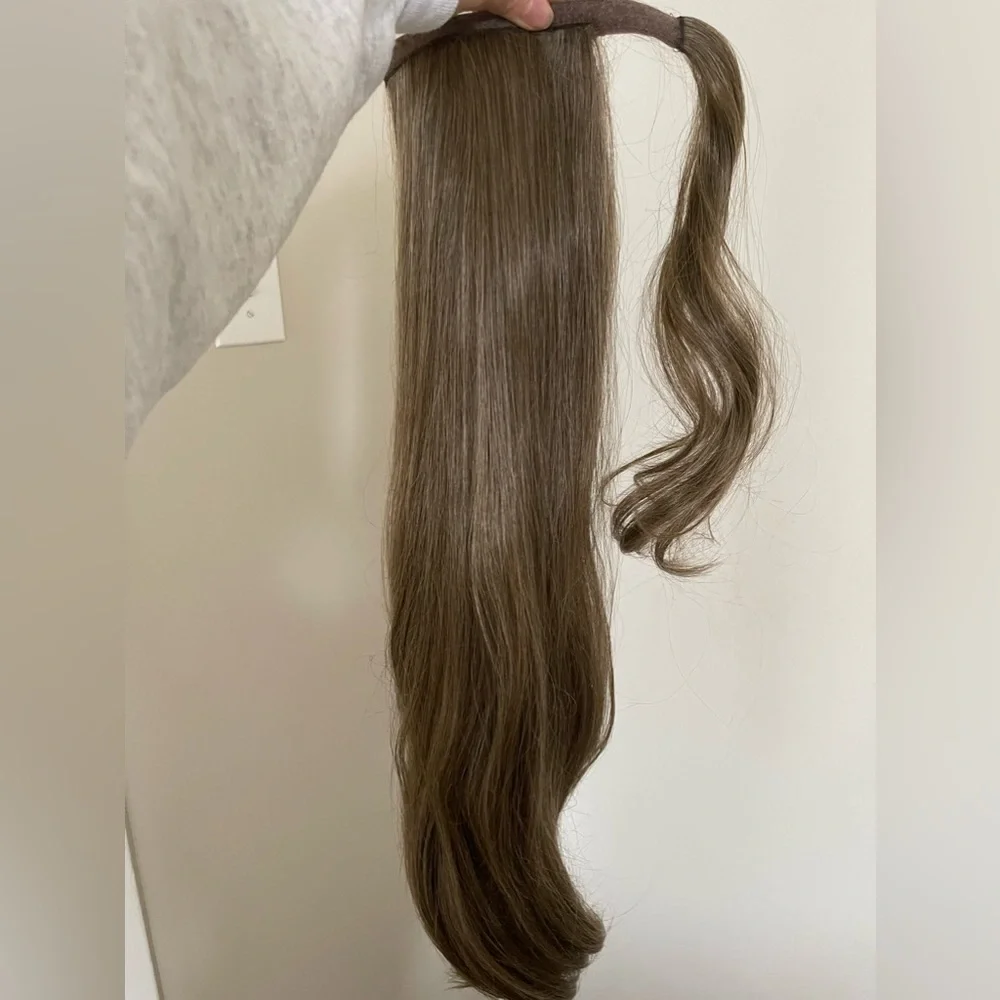 Ponytail extension - Picture 1 of 3
